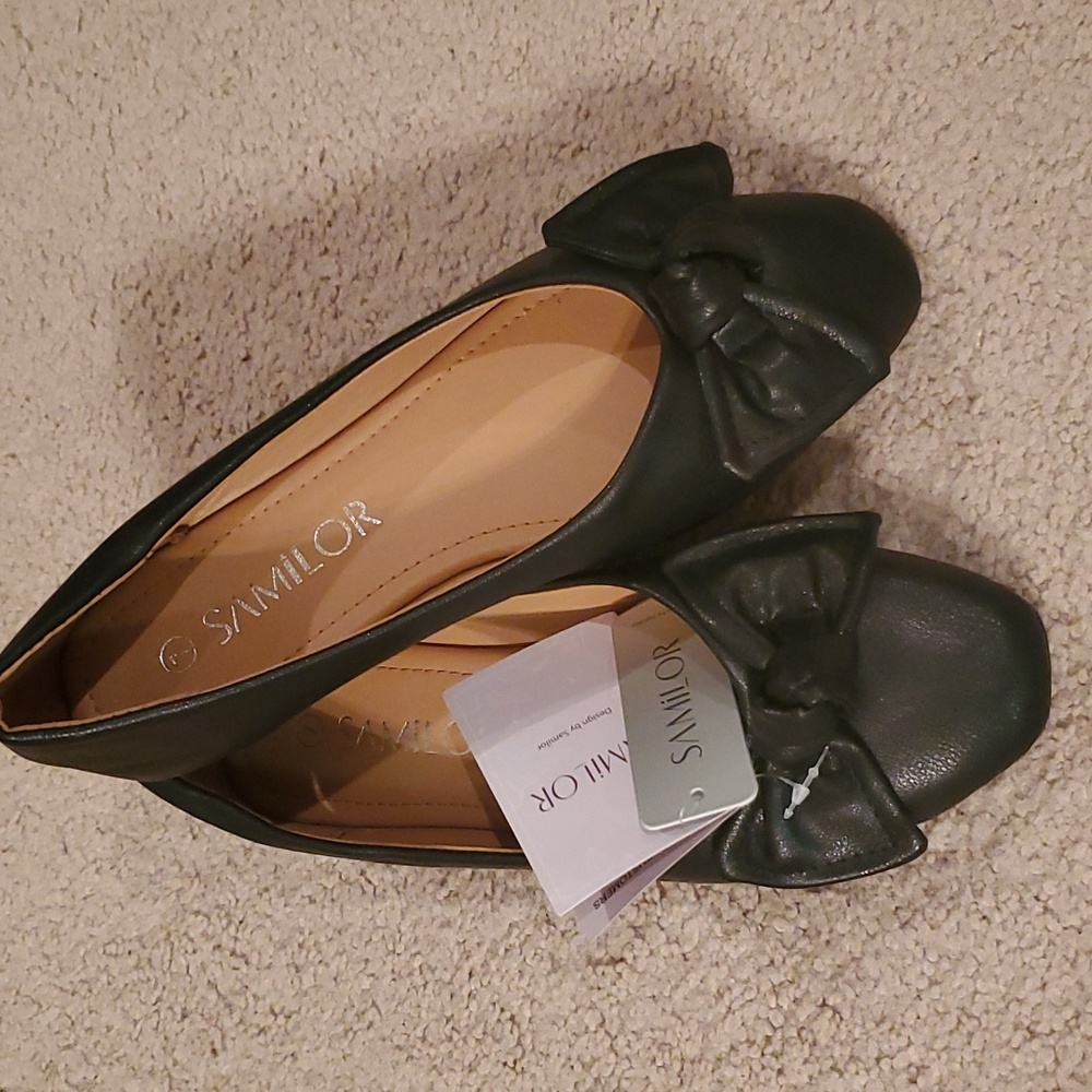 Ballet flats